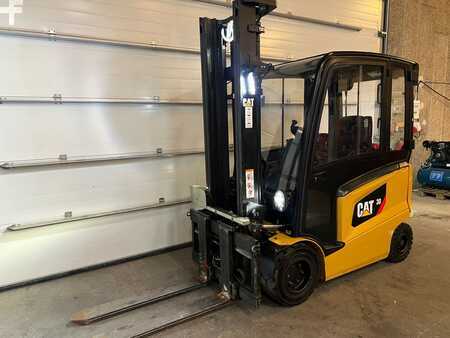 Carrelli elettrici 4 ruote 2016  CAT Lift Trucks EP30CN (6)