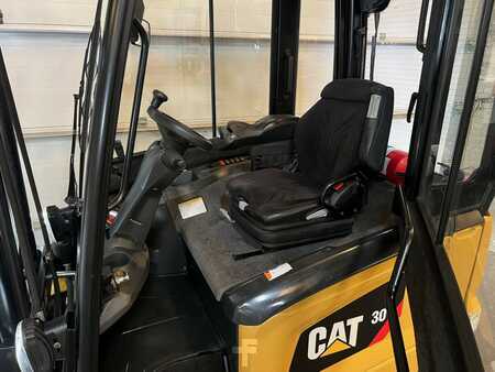 El Truck - 4-hjul 2016  CAT Lift Trucks EP30CN (9)