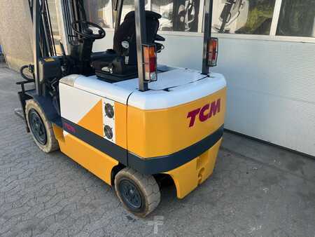 Elektro čtyřkolový VZV 2001 TCM FHB35-6 (2)