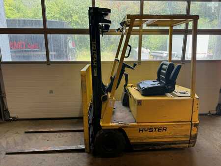 Carrelli elettrici 3 ruote 2005  Hyster A1.25XL (5)