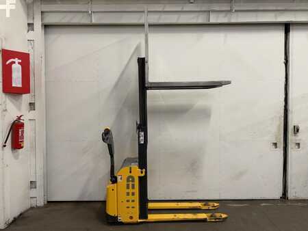 Pallet Stackers 2013  Atlet PLS 125 (2)