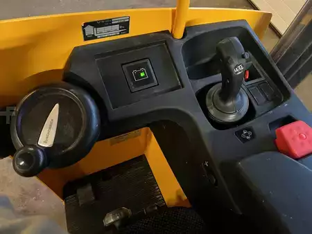 Wózek wysokiego podnoszenia 2010  Jungheinrich ESC 216z (4)