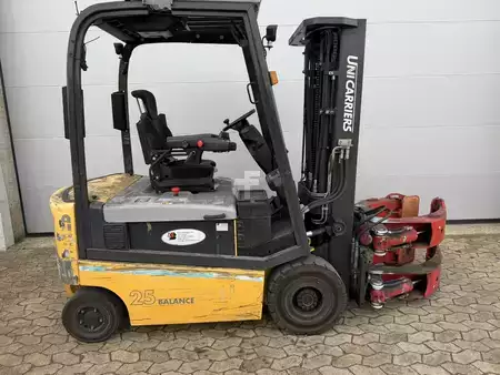 Eléctrica de 4 ruedas 2014  Atlet 1Q2L25T (1)