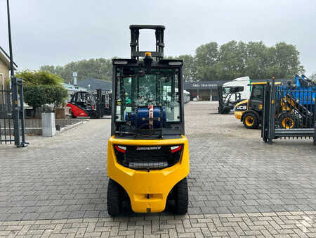 LPG VZV 2017  Jungheinrich Heftruck TFG 425s (4)