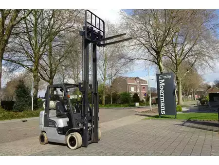 Gas truck 2006  Nissan 2.5 Heftruck (8)