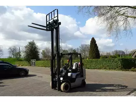 Gas truck 2006  Nissan 2.5 Heftruck (9)