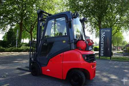 Gas truck 2012  Linde H20T-01  (2)