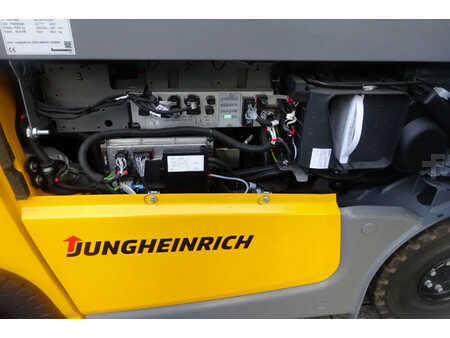 Jungheinrich Heftruck TFG 320s New and Unused