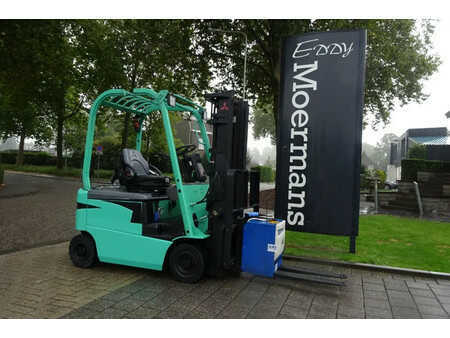 4-wiel elektrische heftrucks 2005  Mitsubishi Heftruck FB16N (2)