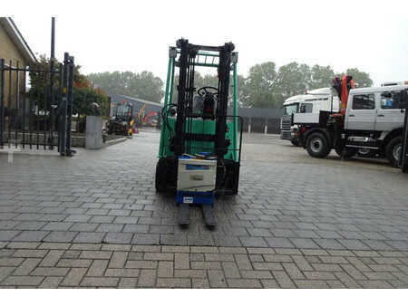 4-wiel elektrische heftrucks 2005  Mitsubishi Heftruck FB16N (6)