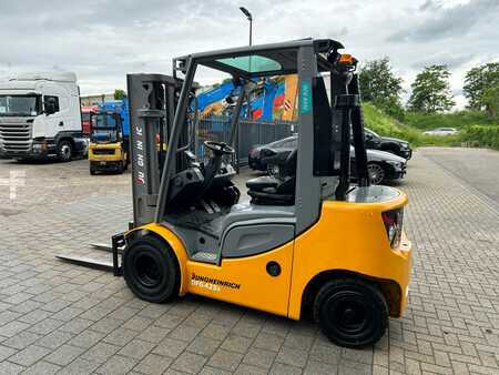 Carrello elevatore diesel 2017  Jungheinrich DFG425s  (3)