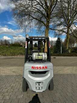 Chariot élévateur gaz 2011  Nissan U1DE701592 (6)