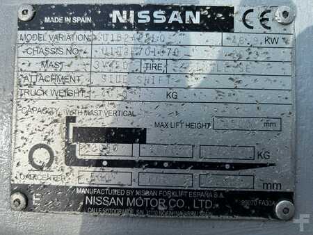 Chariot élévateur gaz 2013  Nissan U1B2A25LQ  (10)
