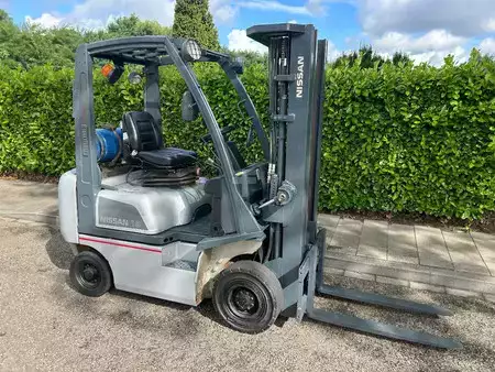 Gas truck 2006  Nissan 1.8 Heftruck (1)