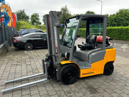 LPG VZV 2019  Jungheinrich Heftruck TFG 425s (2)