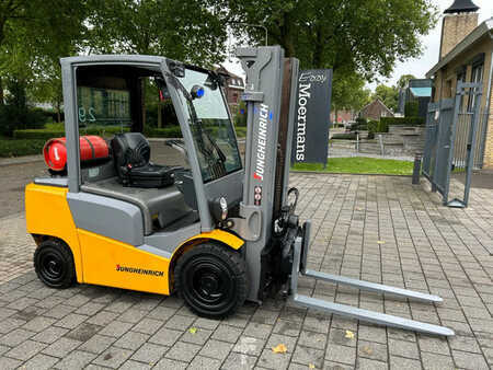LPG VZV 2019  Jungheinrich Heftruck TFG 425s (6)