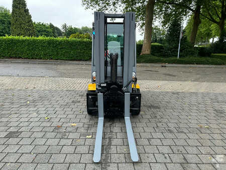 LPG VZV 2019  Jungheinrich Heftruck TFG 425s (7)