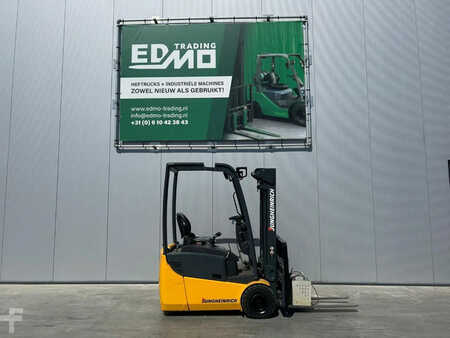 Carrelli elettrici 3 ruote 2014  Jungheinrich Heftruck EFG 113 (1)