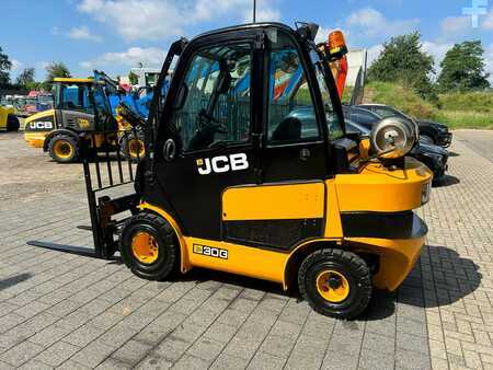 LPG Forklifts 2017  JCB TLT30G Tele (3)