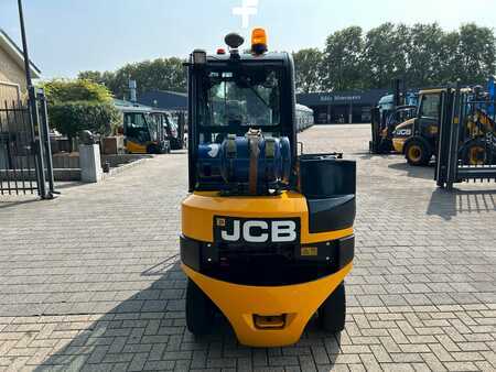 LPG heftrucks 2016  JCB TLT30G Tele (4)