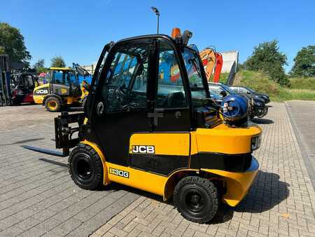 LPG Forklifts 2017  JCB TLT30G Tele (3)