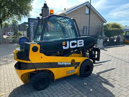 Gázüzemű targoncák 2017  JCB TLT30G Tele (5)