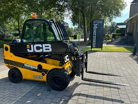 Gázüzemű targoncák 2017  JCB TLT30G Tele (6)