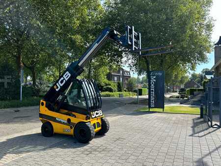 Gázüzemű targoncák 2017  JCB TLT30G Tele (9)