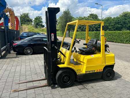 Gas truck 1995  Hyster H2.50XM (2)
