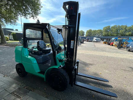 Treibgasstapler 2012  Mitsubishi FG40N Heftruck (2)