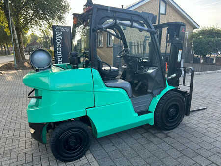 Treibgasstapler 2012  Mitsubishi FG45N Heftruck (5)