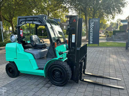 Treibgasstapler 2012  Mitsubishi FG45N Heftruck (6)
