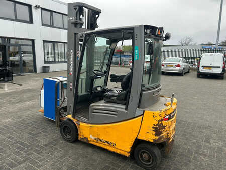 Elektro 4 Rad 2019  Jungheinrich Heftruck EFG 320 (2)