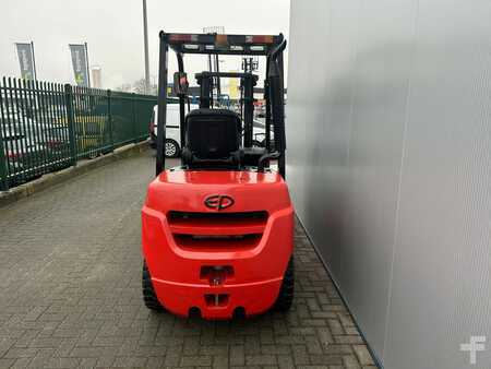 Diesel Forklifts 2017  EP Equipment CP CD 30T (3)