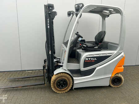 Elektro 4 Rad 2013  Still Heftruck RX60-25 (1)