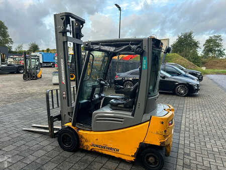 Elektro 4 Rad 2019  Jungheinrich Heftruck EFG320SP (4)