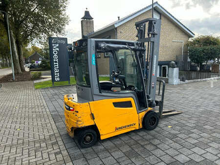 Elektro 4 Rad 2019  Jungheinrich Heftruck EFG320SP (6)