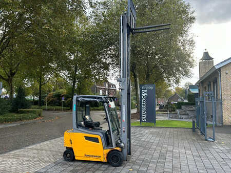 Elektro 4 Rad 2019  Jungheinrich Heftruck EFG320SP (8)