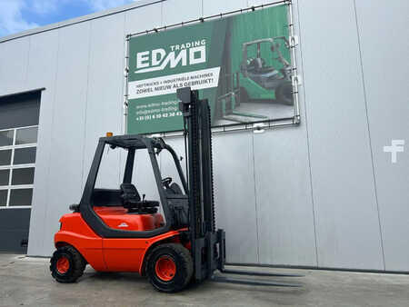 Diesel Forklifts 1997  Linde Heftruck H30D (1)