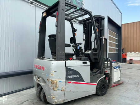 Eléctrica de 4 ruedas 2010  Nissan Heftruck 1N1L18Q (5)