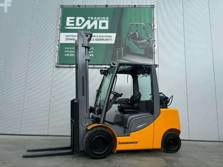 Wózki gazowe 2017  Jungheinrich Heftruck TFG430s (1)