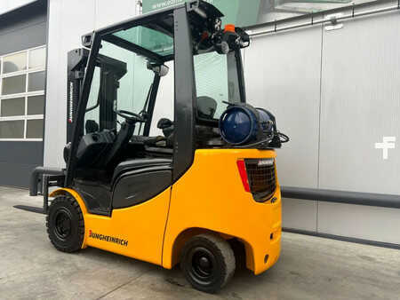 Gas gaffeltruck 2012  Jungheinrich TFG320s Heftruck (4)