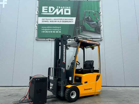 Carrelli elettrici 3 ruote 2010  Jungheinrich Heftruck EFG115 (1)