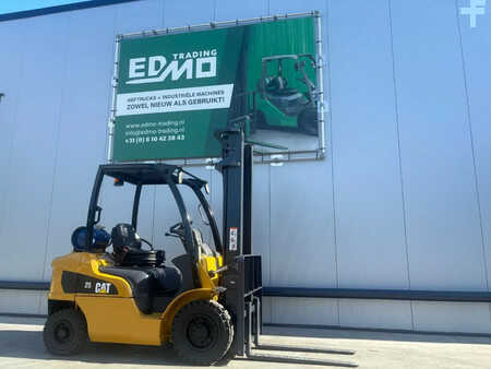 LPG heftrucks 2013  CAT Lift Trucks Heftruck GP25N (2)