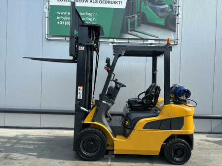 Treibgasstapler 2022  CAT Lift Trucks Heftruck GP25NT (1)