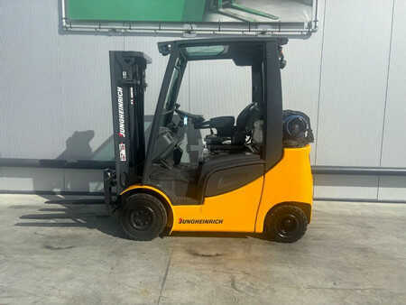 Gas gaffeltruck 2014  Jungheinrich TFG320s Heftruck (4)