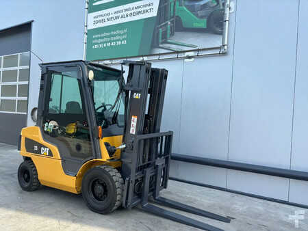 Chariots élévateurs GPL 2013  CAT Lift Trucks Heftruck GP25N (1)