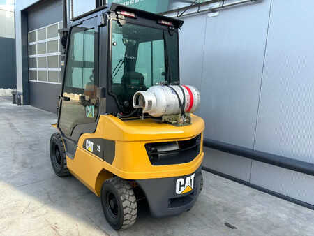 Chariots élévateurs GPL 2013  CAT Lift Trucks Heftruck GP25N (4)