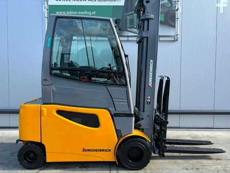 Elektro čtyřkolový VZV 2019  Jungheinrich Heftruck EFG S30s (1)