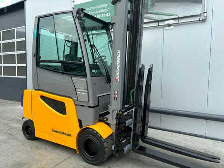 Elektro čtyřkolový VZV 2019  Jungheinrich Heftruck EFG S30s (1)